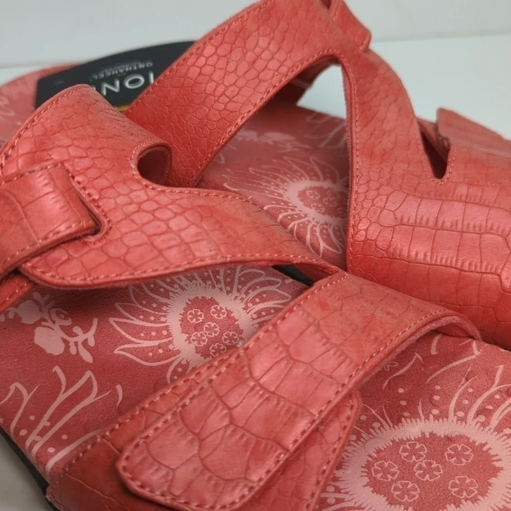 Vionic nwt laurel